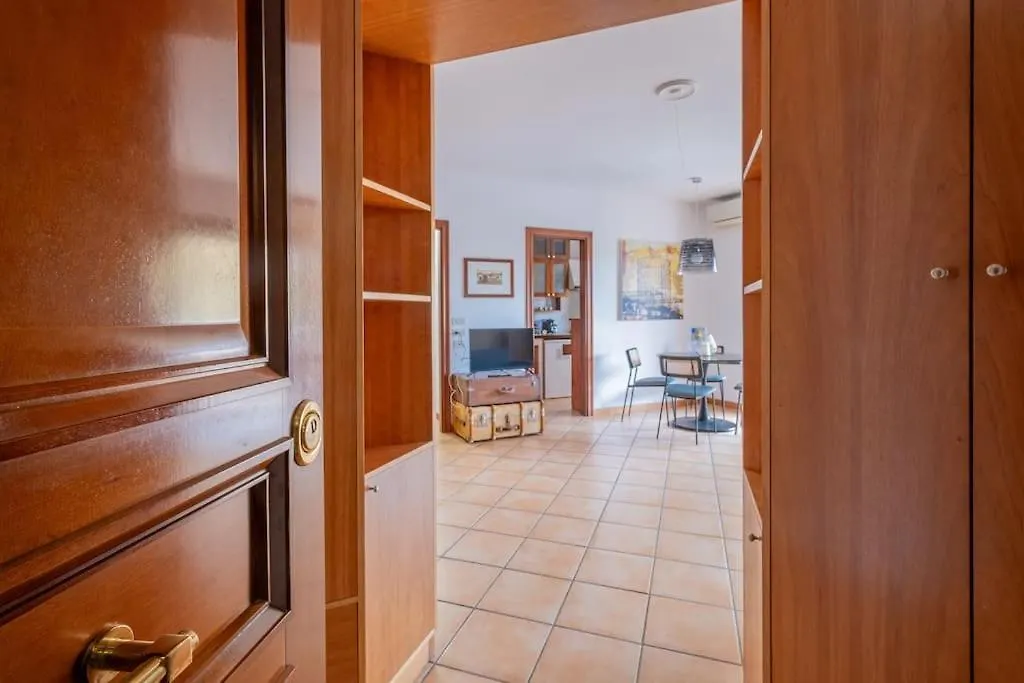 Ferienwohnung Da Cecilia Alla Piramide Cestia Rom
