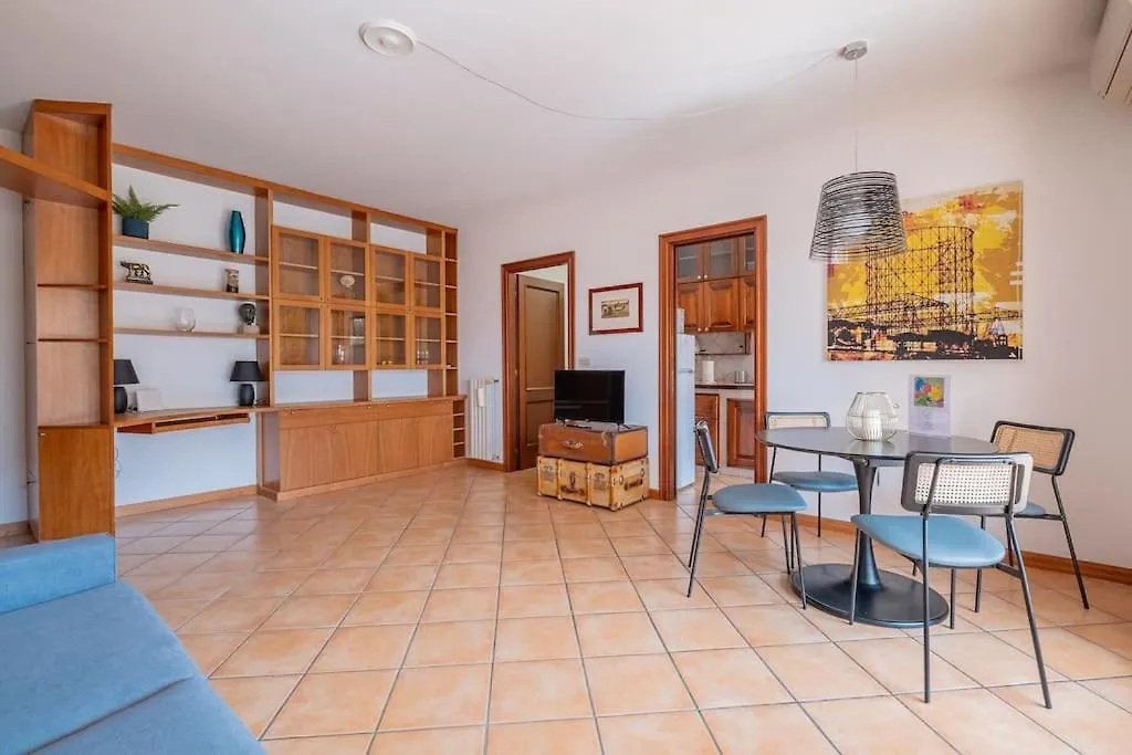 Da Cecilia Alla Piramide Cestia Apartment Rome Italy